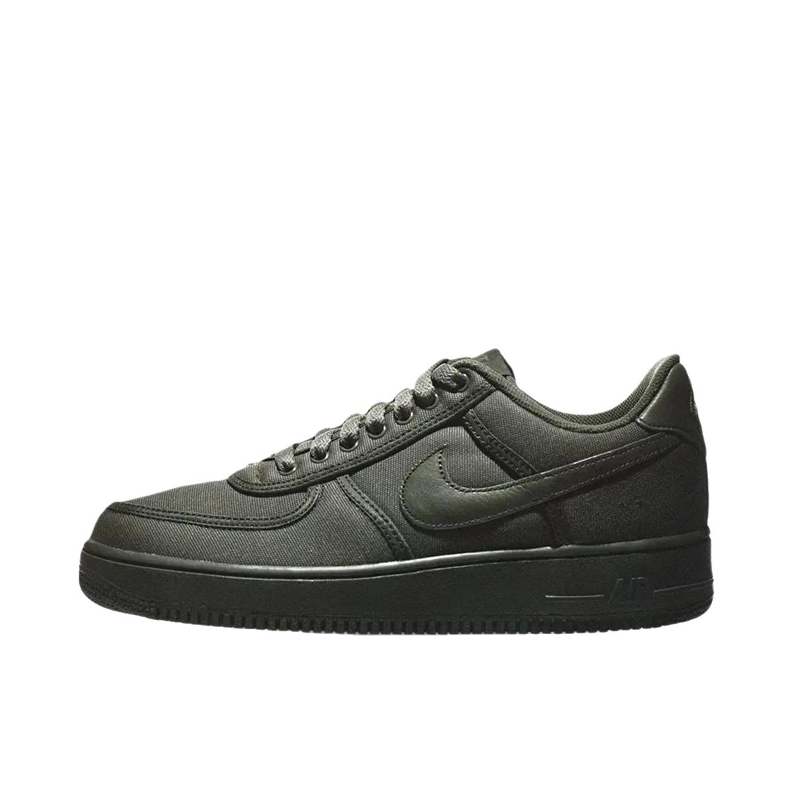 推荐商品：Nike Air Force 1 空军一号 板鞋 轻便舒适百搭耐磨防滑复古 TUNE联名/深橄榄绿 