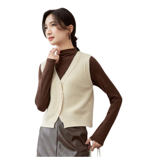 推荐商品：Sentubila/尚都比拉 V领开衫针织马甲 女装 W43J56735 杏