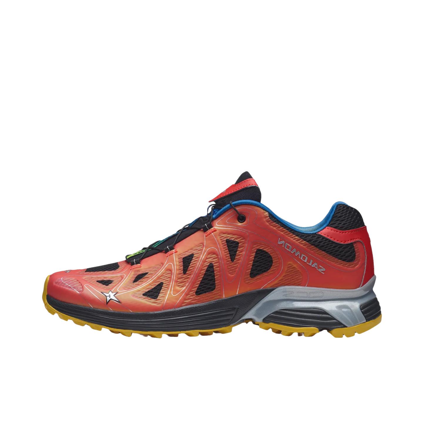 推荐商品：Salomon/萨洛蒙 XT-WHISPER VOID 鎏光系列 户外休闲鞋 减震反光圆头平跟 Carpet Company联名/炽烈红/黑色
