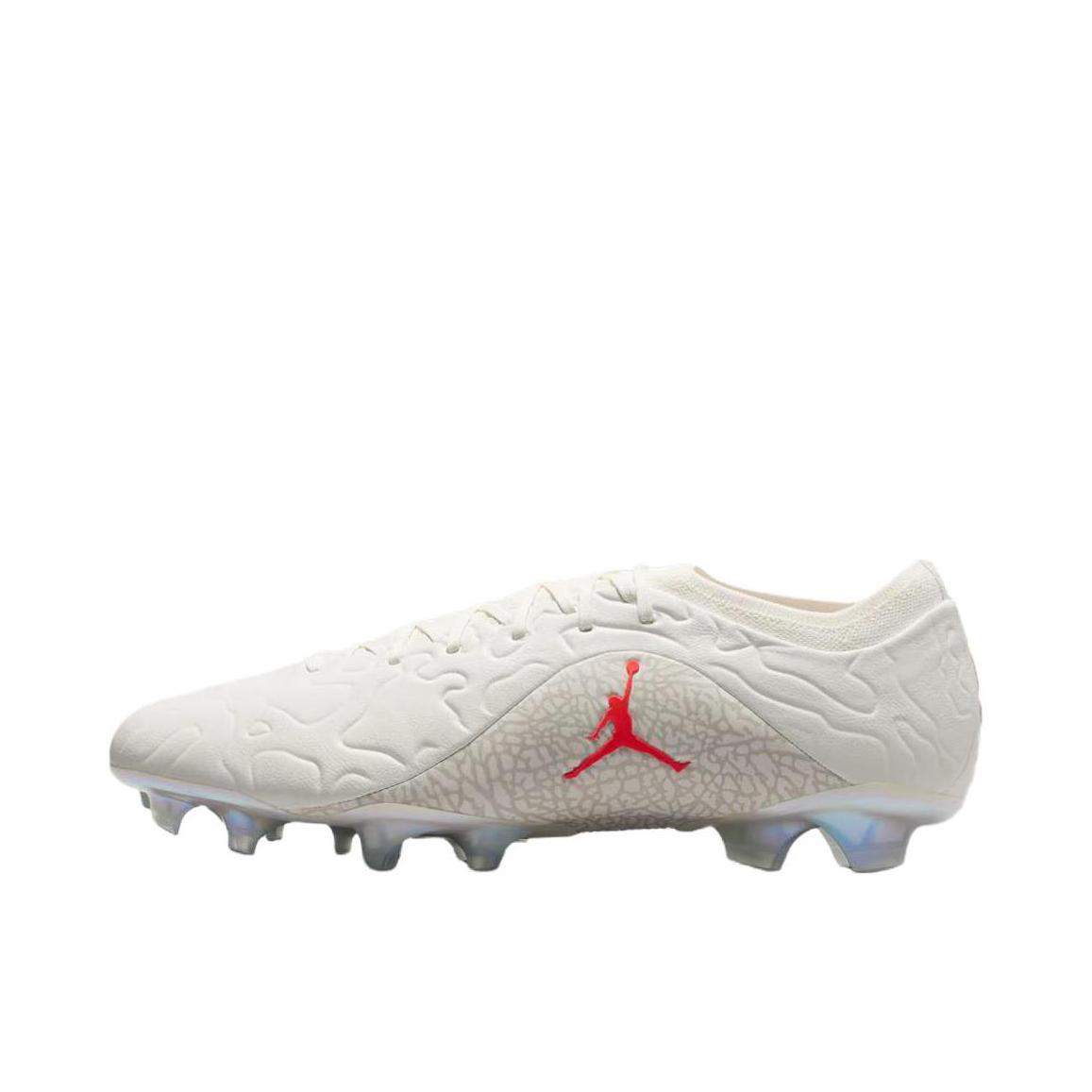 推荐商品：Jordan TIEMPO MAESTRO ELITE SE FG 足球鞋 圆头长钉系带厚底 帆白色