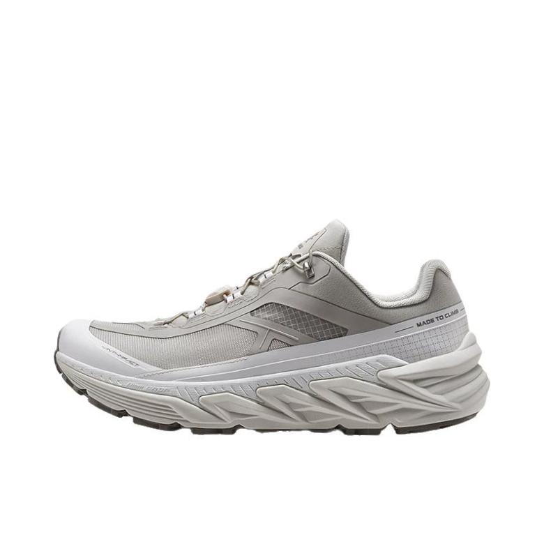 推荐商品：Kailas/凯乐石 山行3 GTX 徒步鞋 户外鞋 舒适透气防滑耐磨 蒲絮白