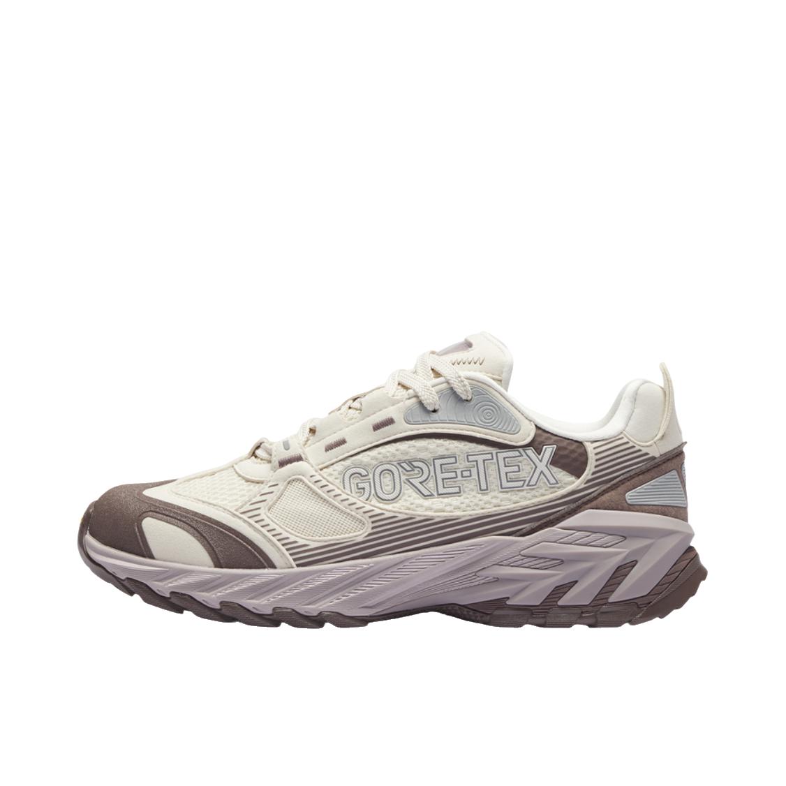 推荐商品：KOLON SPORT/可隆 KS-2000 户外鞋 徒步鞋 透湿防水透气抓地耐磨 米白色/棕色