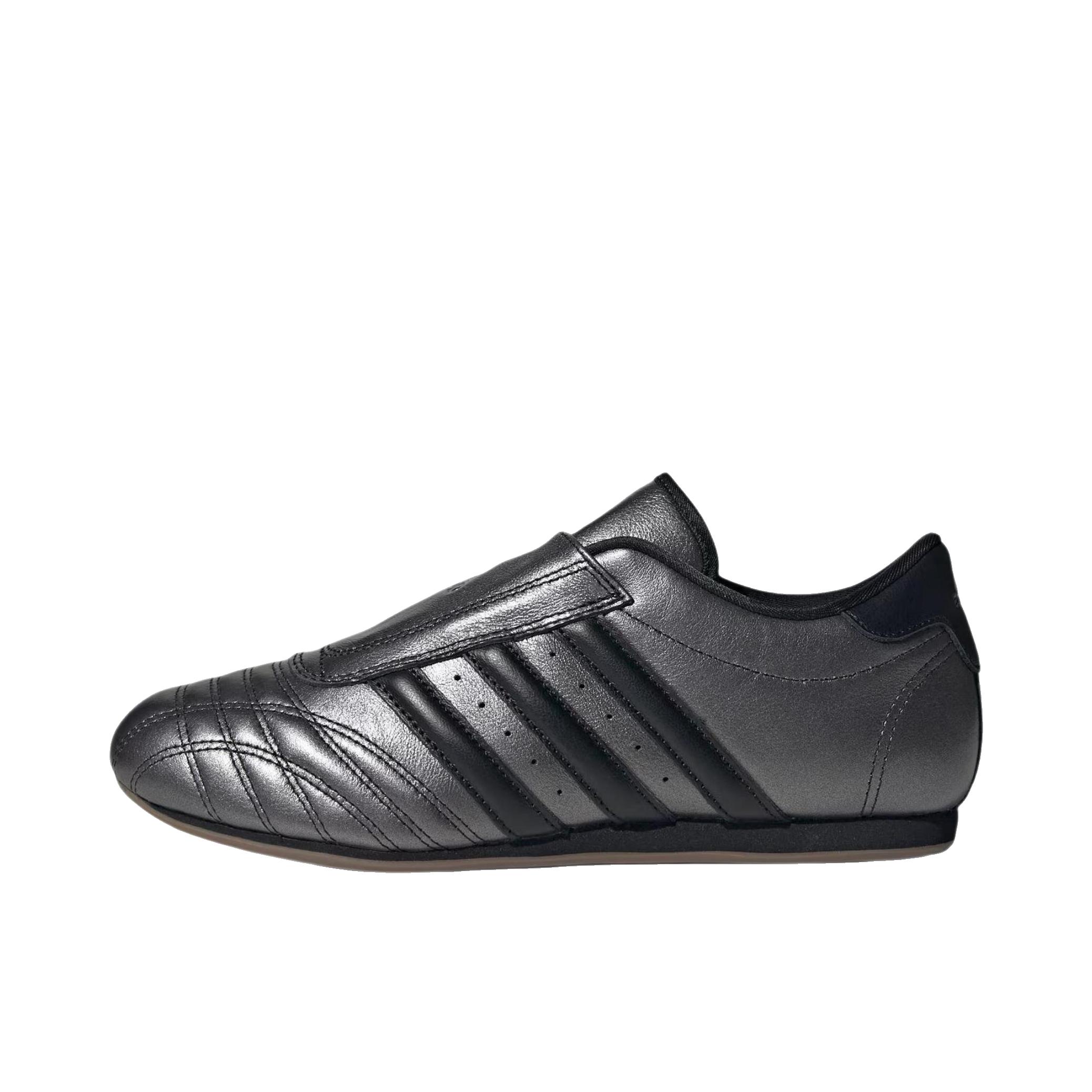 推荐商品：adidas Originals Taekwondo 运动休闲鞋 跆拳道鞋 防滑低帮耐磨薄底 金属银/黑色