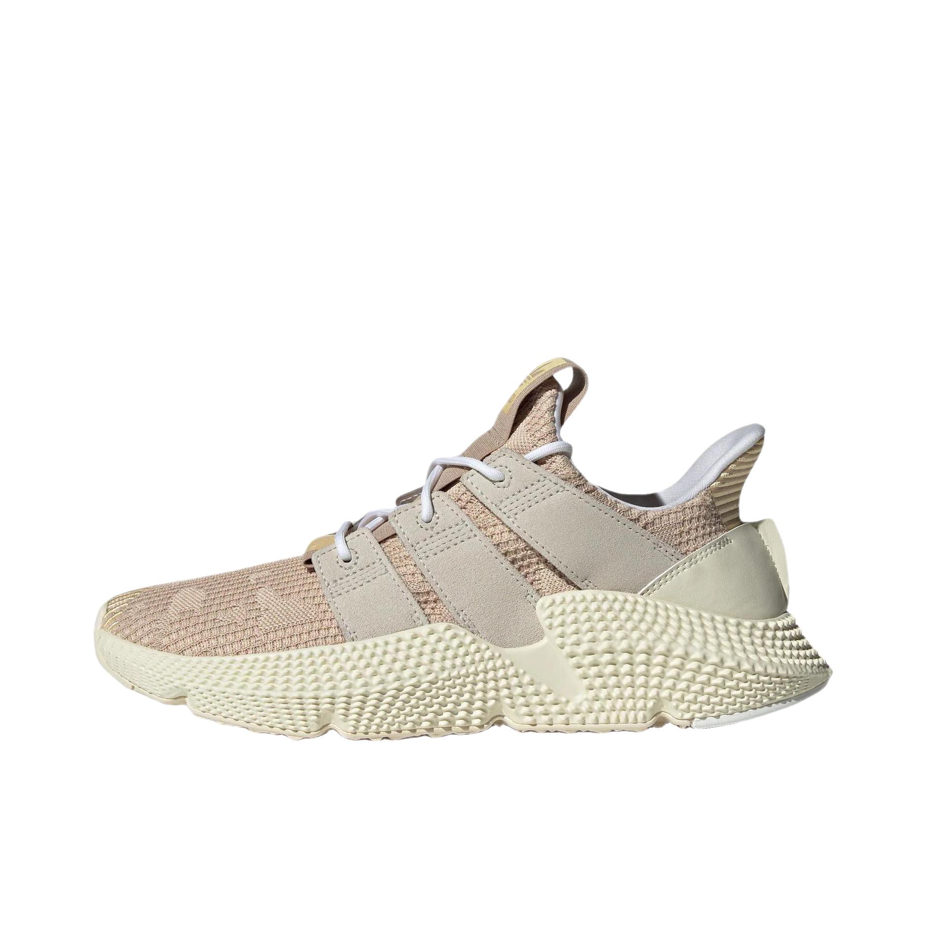 推荐商品：adidas  Prophere  舒适轻便 防滑耐磨 透气 复古简约 时尚潮流 运动休闲鞋 魔力浅褐/清澈棕/白色