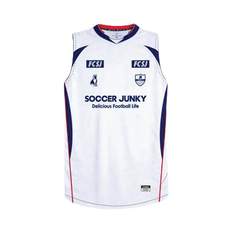 推荐商品：soccerjunky/足球狗 锋速系列无袖吸湿足球服 白
