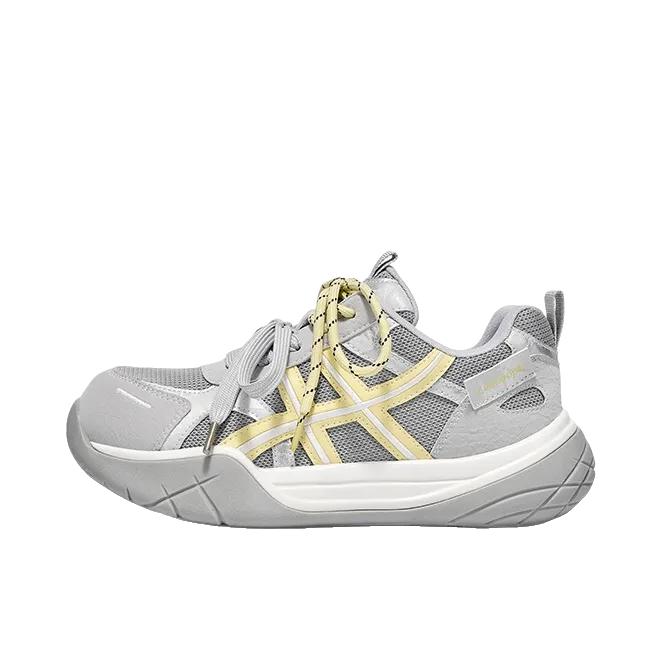推荐商品：Lee Cooper 运动休闲鞋 网面透气厚底增高 LCQBCA2253215 女款/灰色