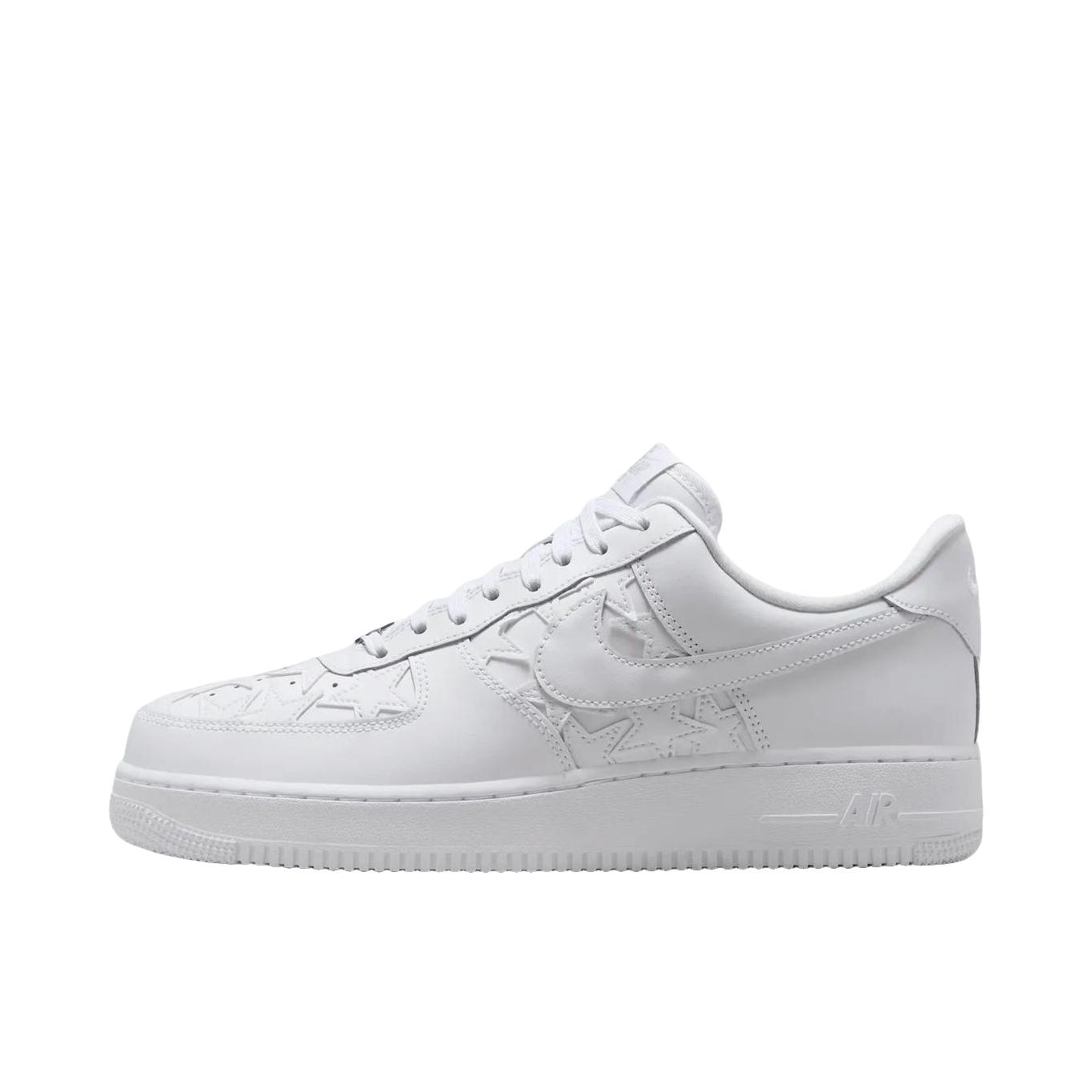 推荐商品：Nike Air Force 1 空军一号 板鞋 轻便舒适百搭耐磨防滑复古 低帮/奶白色