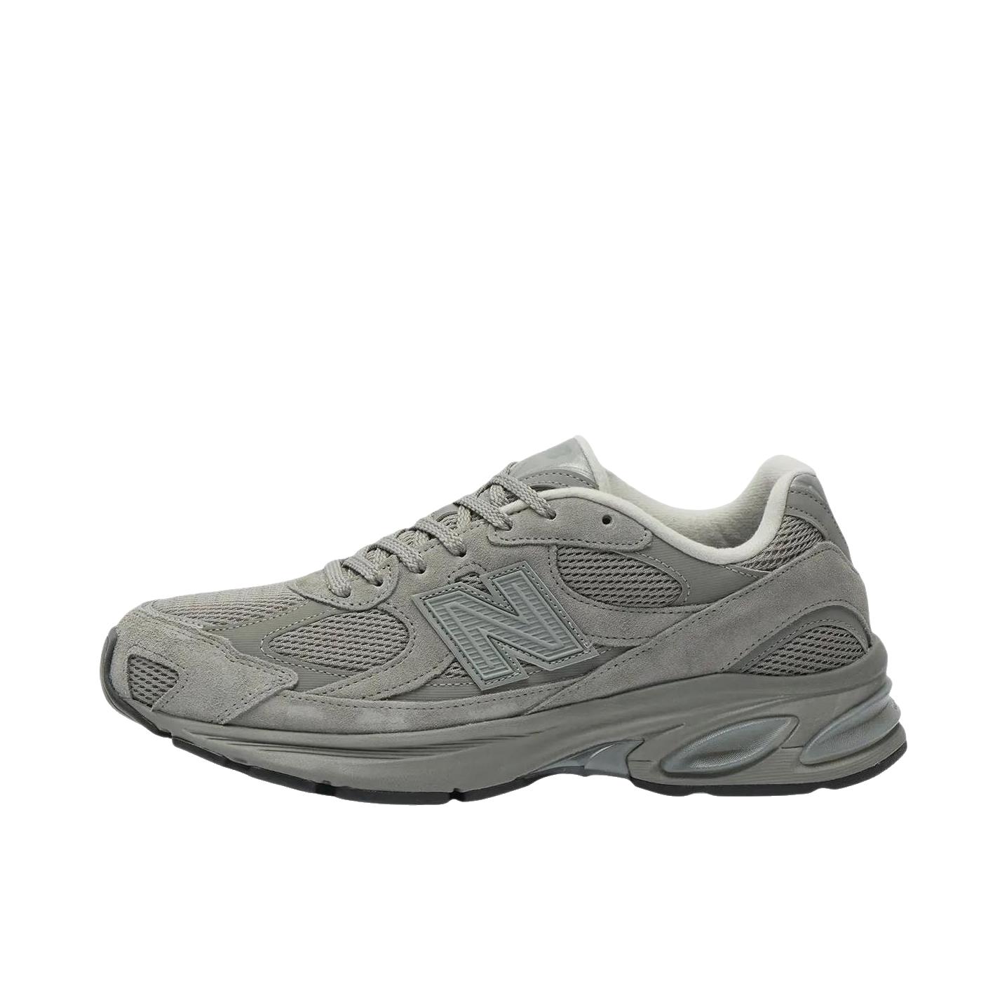 推荐商品：New Balance 跑鞋 百搭圆头系带厚底 D宽/灰色