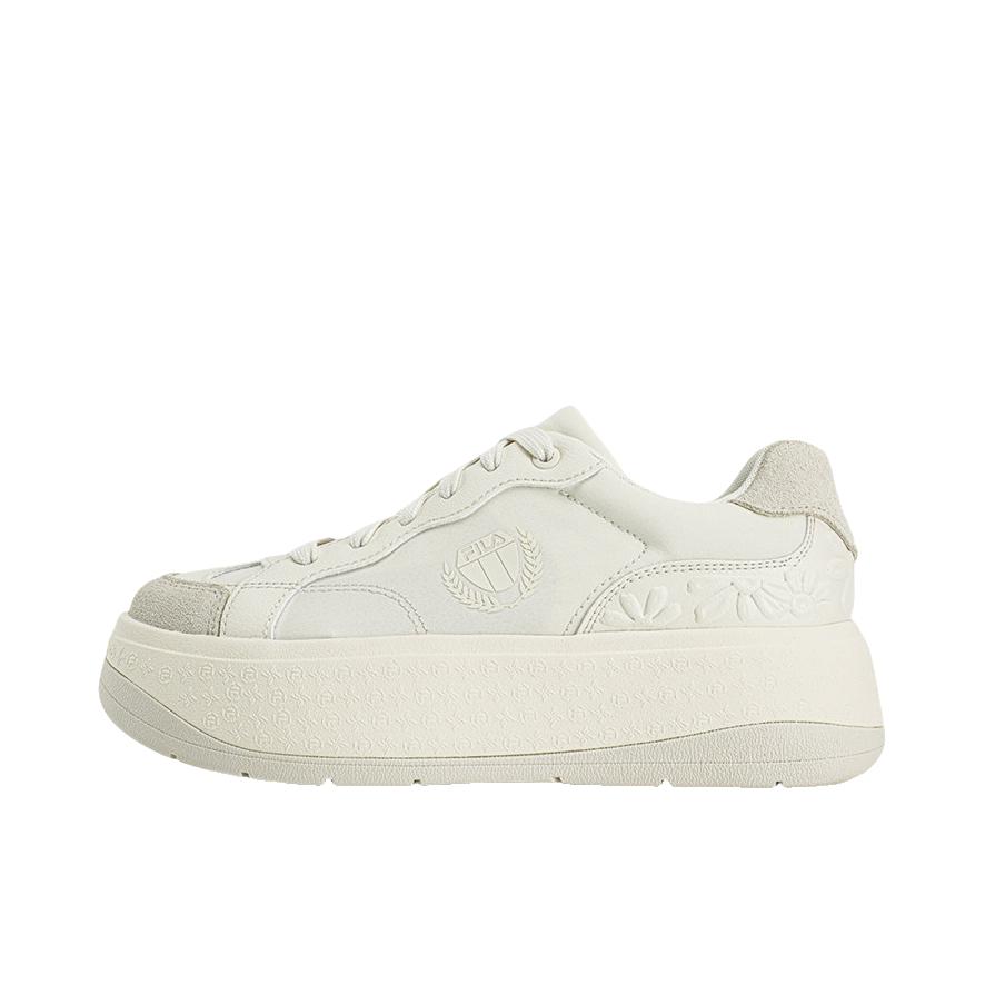 推荐商品：FILA/斐乐 BELLIS 运动休闲鞋 厚底复古增高包裹性减震 女款/奶白色/亮灰色