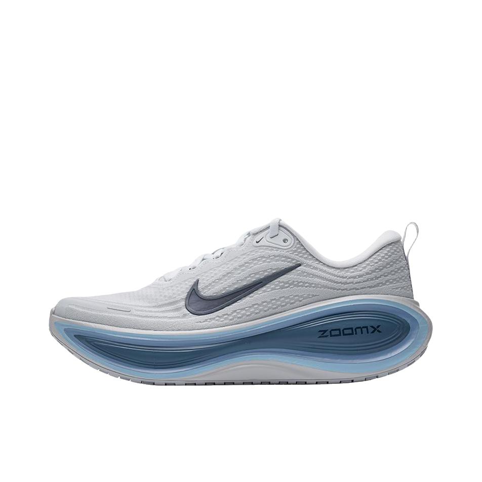 推荐商品：Nike Vomero Plus 超级迈柔 跑鞋 耐磨系带回弹网布支撑缓震轻便训练防滑贴合圆头 白色/灰色