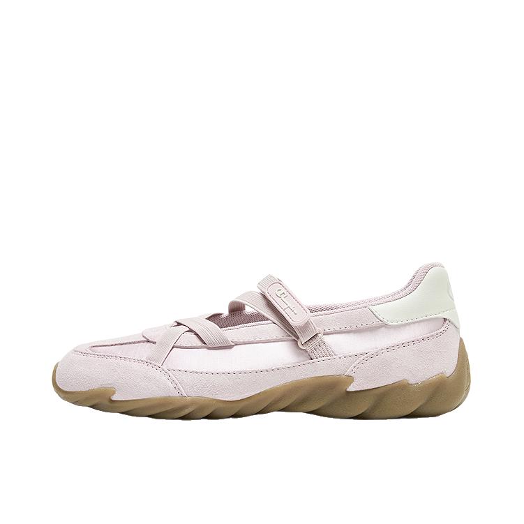 推荐商品：Champion/冠军 Teryx Racer Ballet 羽翼鞋 运动休闲鞋 时尚舒适潮流玛丽珍芭蕾风 女款/粉霜色/奶白色
