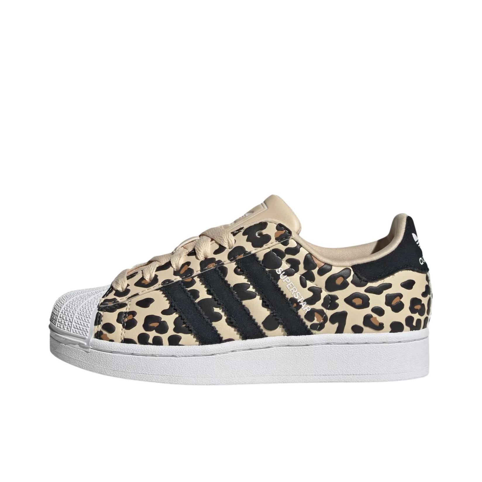 推荐商品：adidas Originals Superstar 2 板鞋 复古防滑耐磨贝壳头贴合圆头支撑 大童/米色/黑色