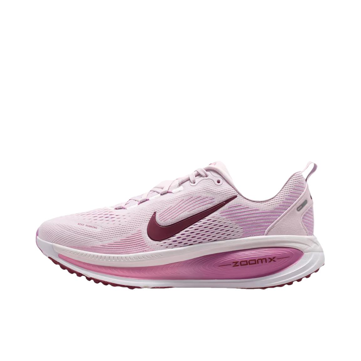推荐商品：Nike Vomero 18 跑鞋 减震防滑低帮厚底训练轻便短跑贴合防水 粉色/暗红色