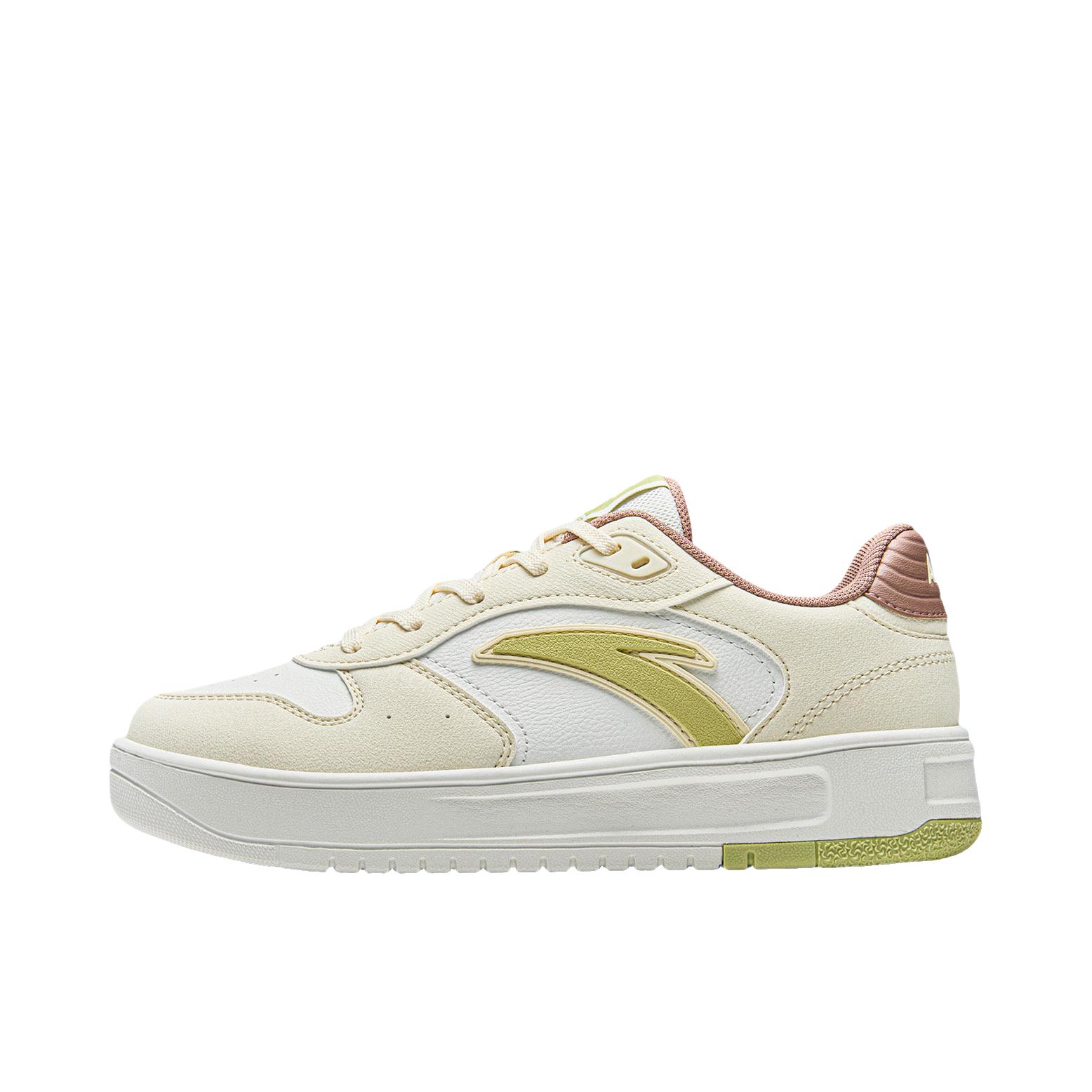 推荐商品：安踏 生活系列 轻轻鞋 板鞋 简约百搭轻量透气 低帮/女款/浅米白/象牙白/淡米色/黄色