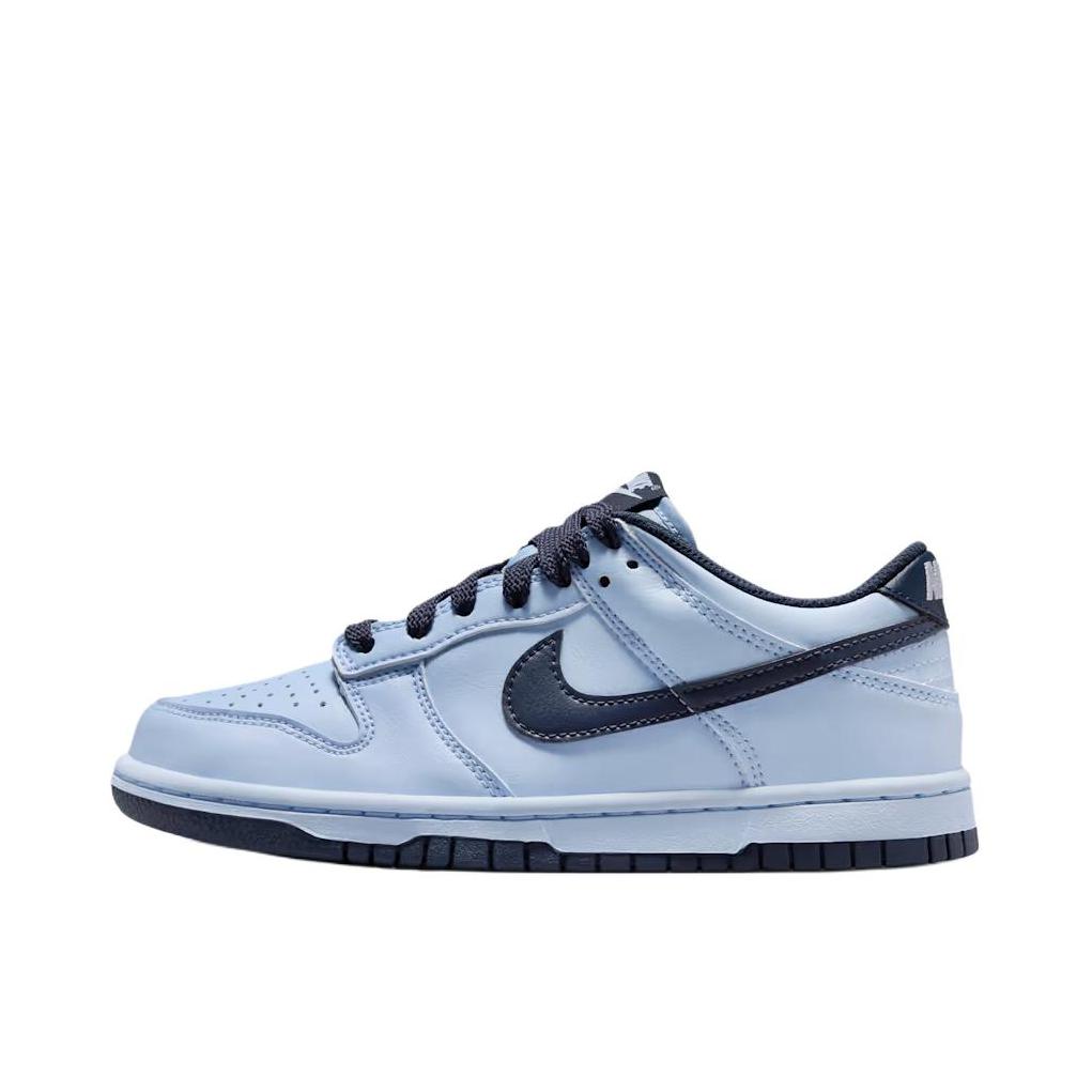 推荐商品：Nike Dunk 板鞋 经典复古百搭 低帮/蓝色 /黑色