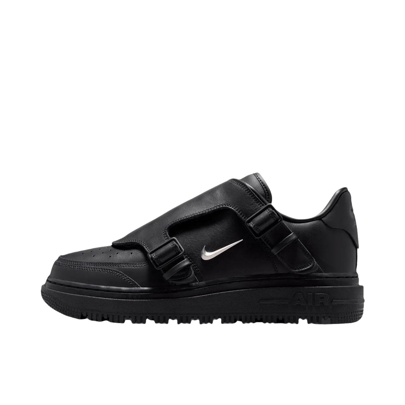 推荐商品：Nike Air Force 1 空军一号 板鞋 轻便舒适百搭耐磨防滑复古 乌黑色/银色