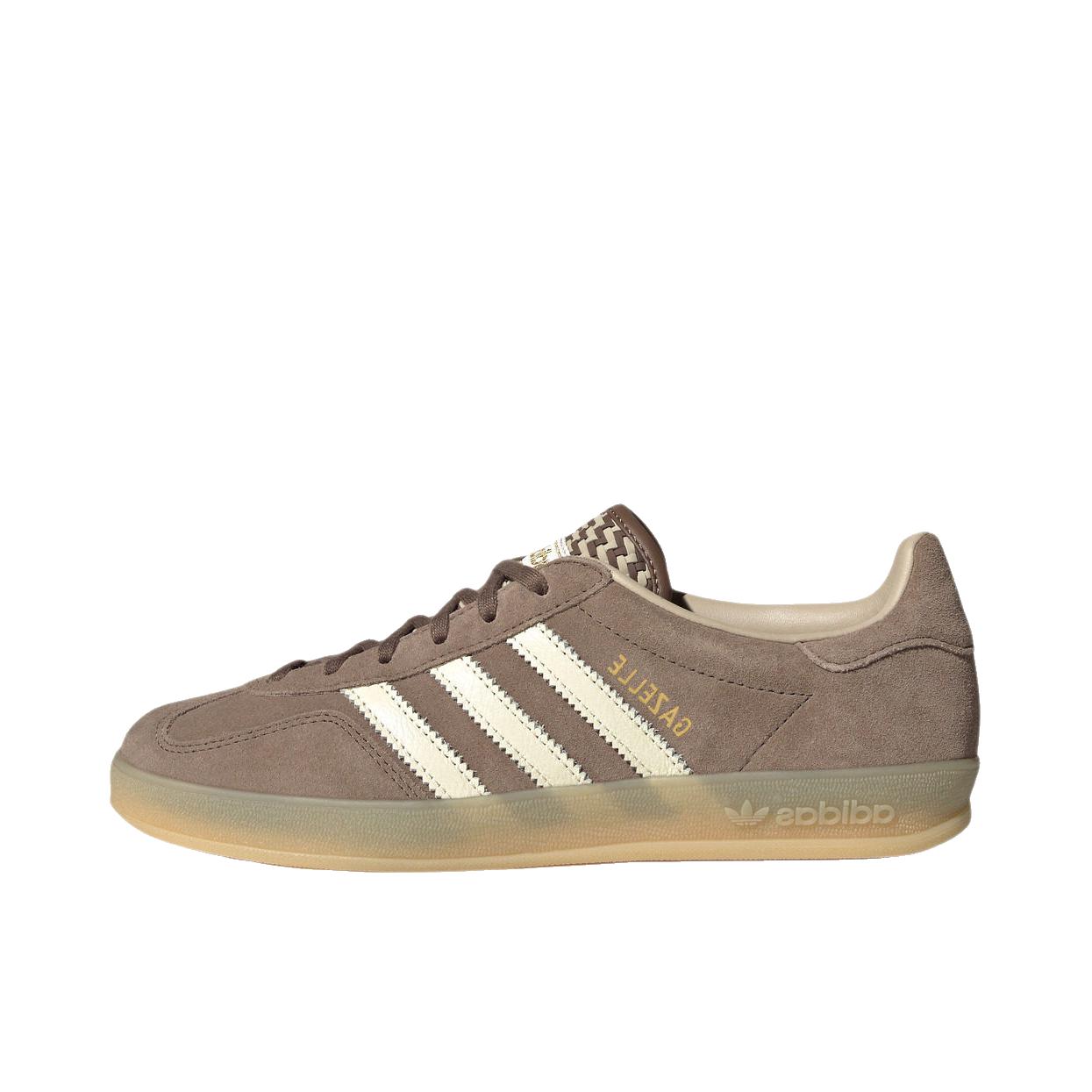 推荐商品：adidas Originals Gazelle Indoor T头鞋 德训鞋 板鞋 舒适缓震防滑耐磨绒面革复古 岩层深土地棕/汉玉白/卡其棕