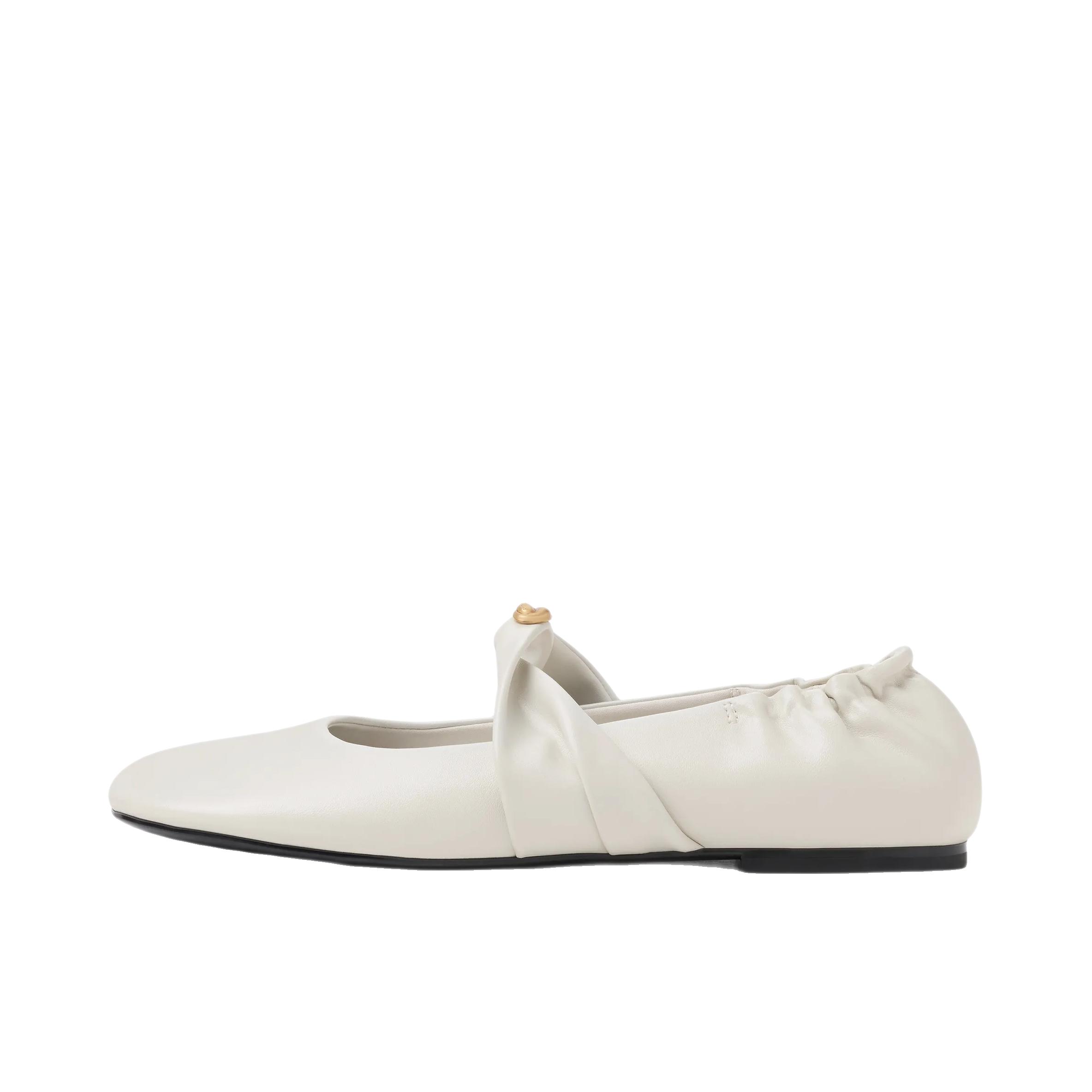 推荐商品：CHARLES&KEITH 芭蕾鞋 单鞋 复古圆头褶皱 CK1-70381249 粉白色