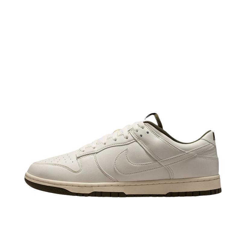 推荐商品：Nike Dunk 板鞋 经典复古百搭 低帮/女款/白色/棕色