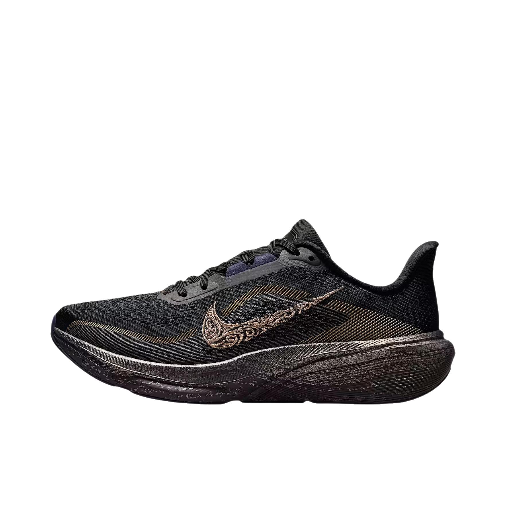 推荐商品：Nike Pegasus 飞马 42 跑鞋 缓震回弹舒适 黑色/沥青蓝/朦胧金