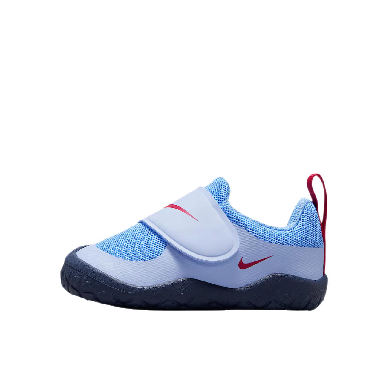 推荐商品：Nike Swoosh 1 Essential 运动鞋儿童 休闲防滑魔术贴软底贴合 小童/氢蓝/足球蓝/午夜蓝/大学红