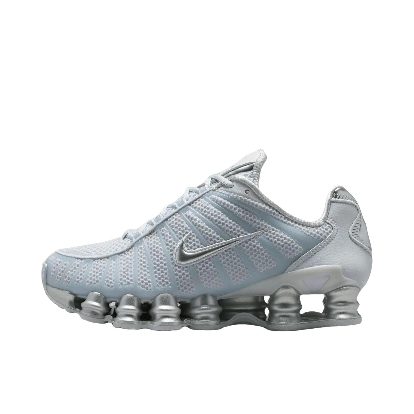 推荐商品：Nike Shox TL 运动休闲鞋 全掌气柱缓震回弹透气防滑耐磨百搭复古贴合圆头 冰蓝色