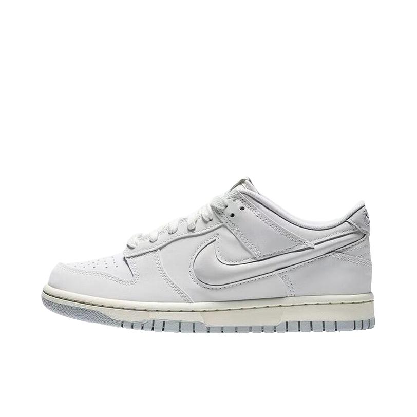 推荐商品：Nike Dunk 板鞋 经典复古百搭 低帮/大童/白色