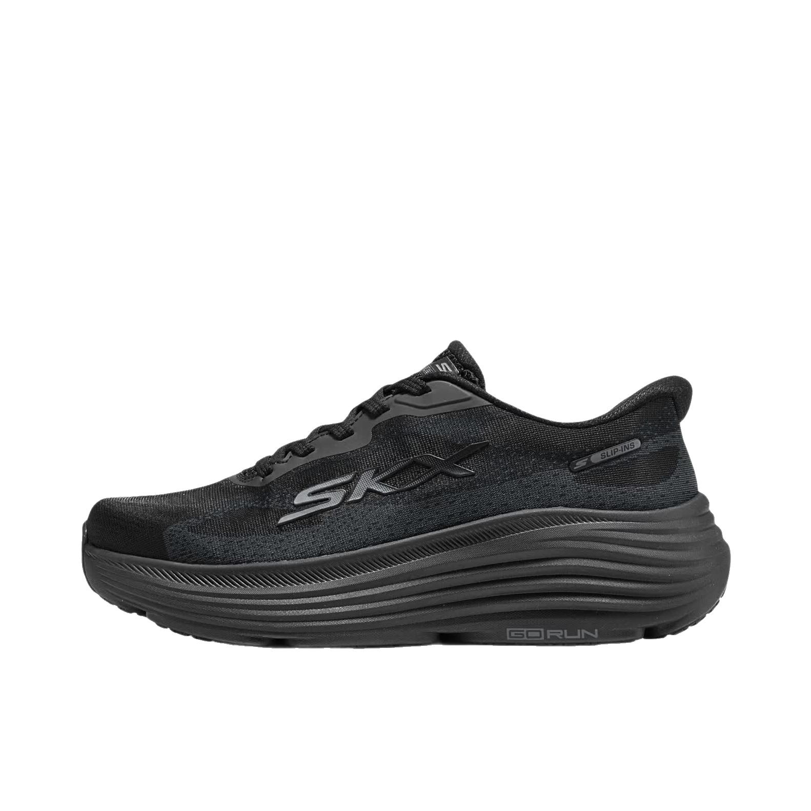 推荐商品：Skechers/斯凯奇 跑鞋 透气舒适百搭 220634 全黑色