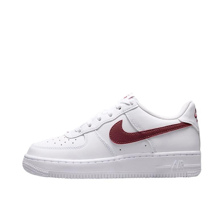 推荐商品：Nike Air Force 1 空军一号 板鞋 轻便舒适百搭耐磨防滑复古 大童/雪白色
