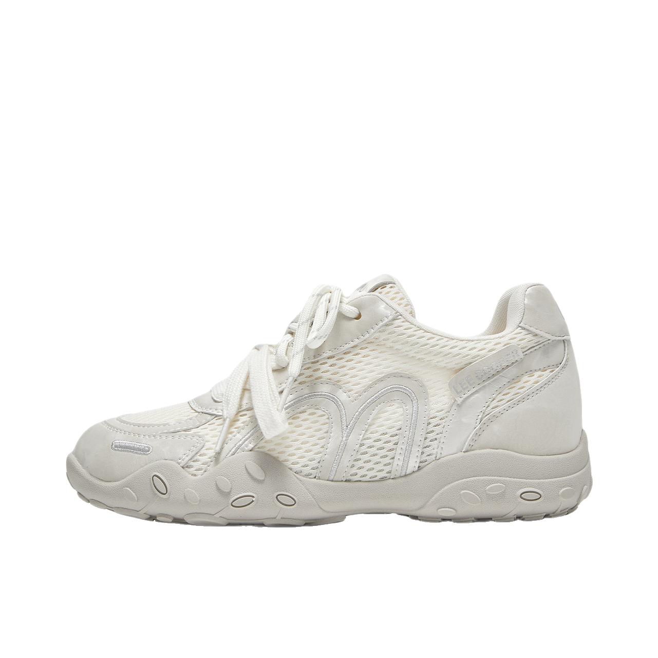 推荐商品：Lee Cooper 运动休闲鞋 透气百搭舒适 LCQBCA2262201 平底版/米色