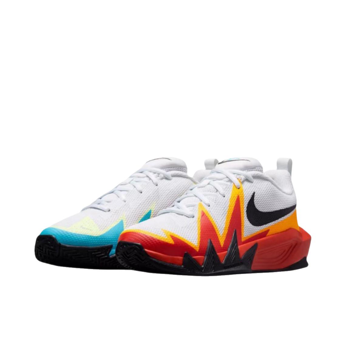 推荐商品：Nike S.T. DYNAMITE 篮球鞋 防滑耐磨轻便缓震 大童/鸳鸯款/白色/蓝色/红色