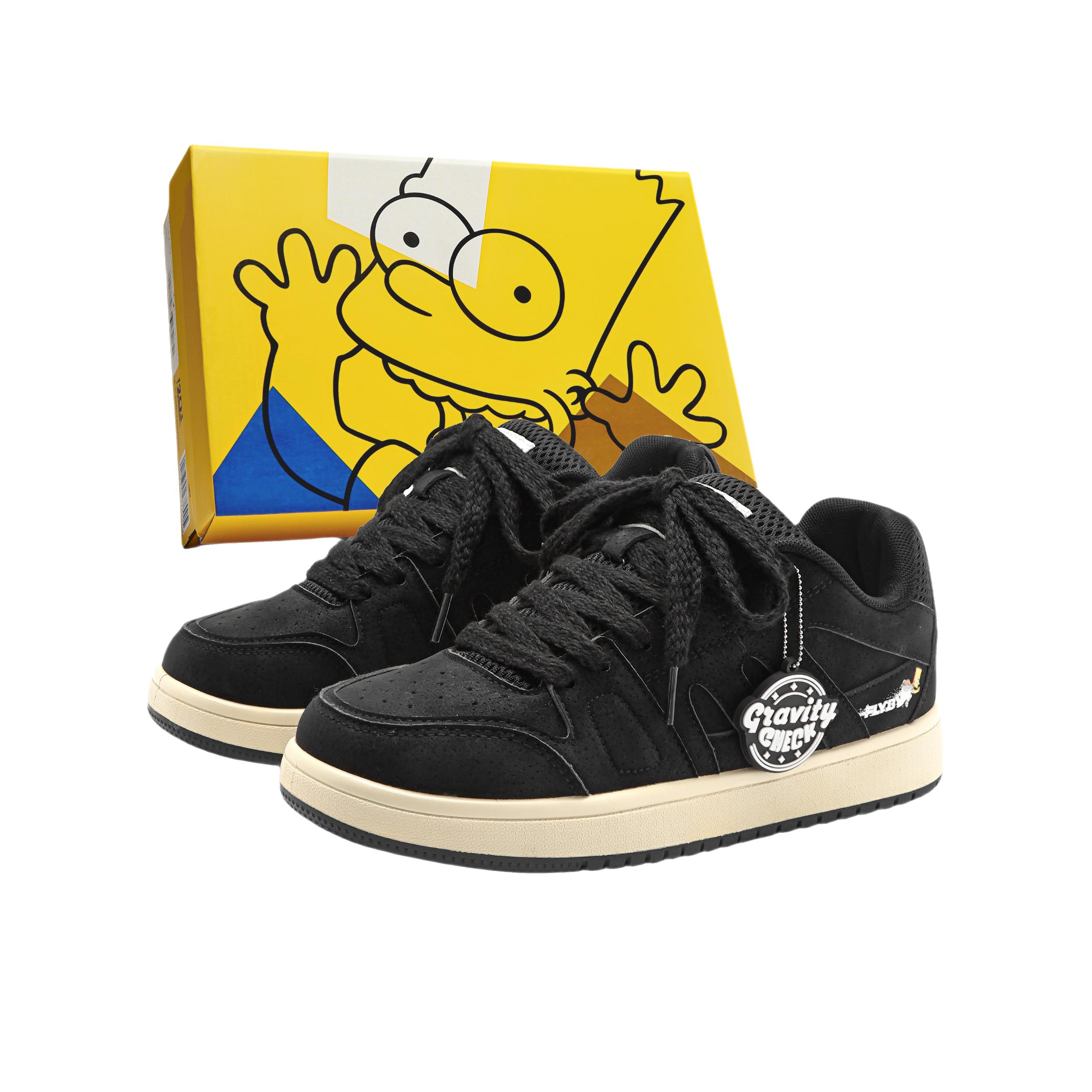 推荐商品：The Simpsons/辛普森一家 空军一号 板鞋 支撑皮革街头运动风防水包裹性增高 国内/亚太版本/礼盒款/黑色