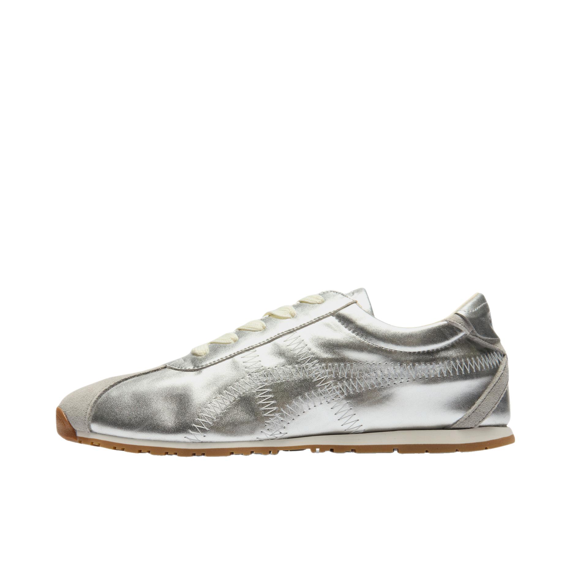 推荐商品：Onitsuka Tiger 鬼塚虎 CORSAIR A55 防滑耐磨 舒适 时尚潮流 运动休闲鞋 银色
