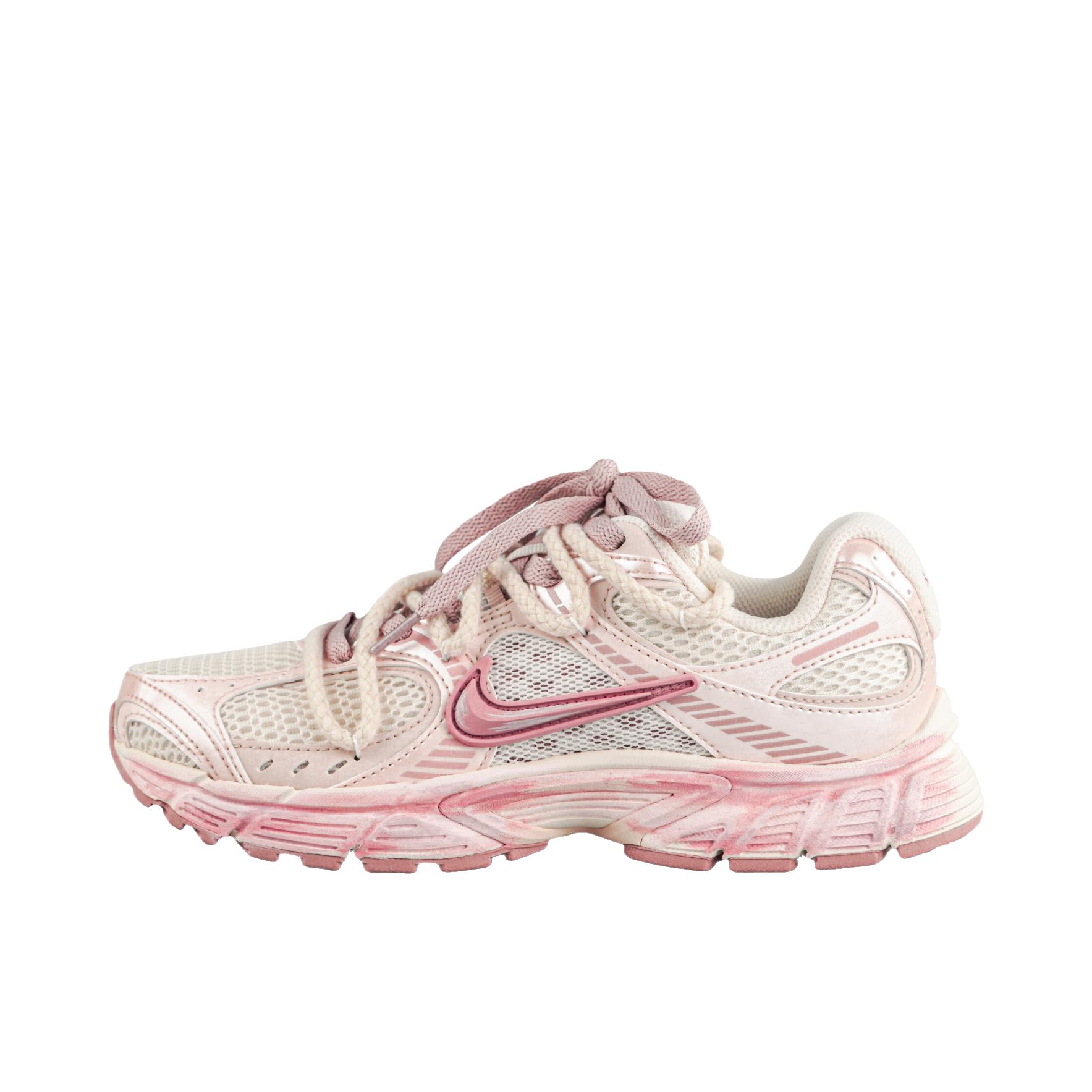 推荐商品：定制款 Nike V5 RNR 跑鞋 简约防滑耐磨 女款/桃汽甜心