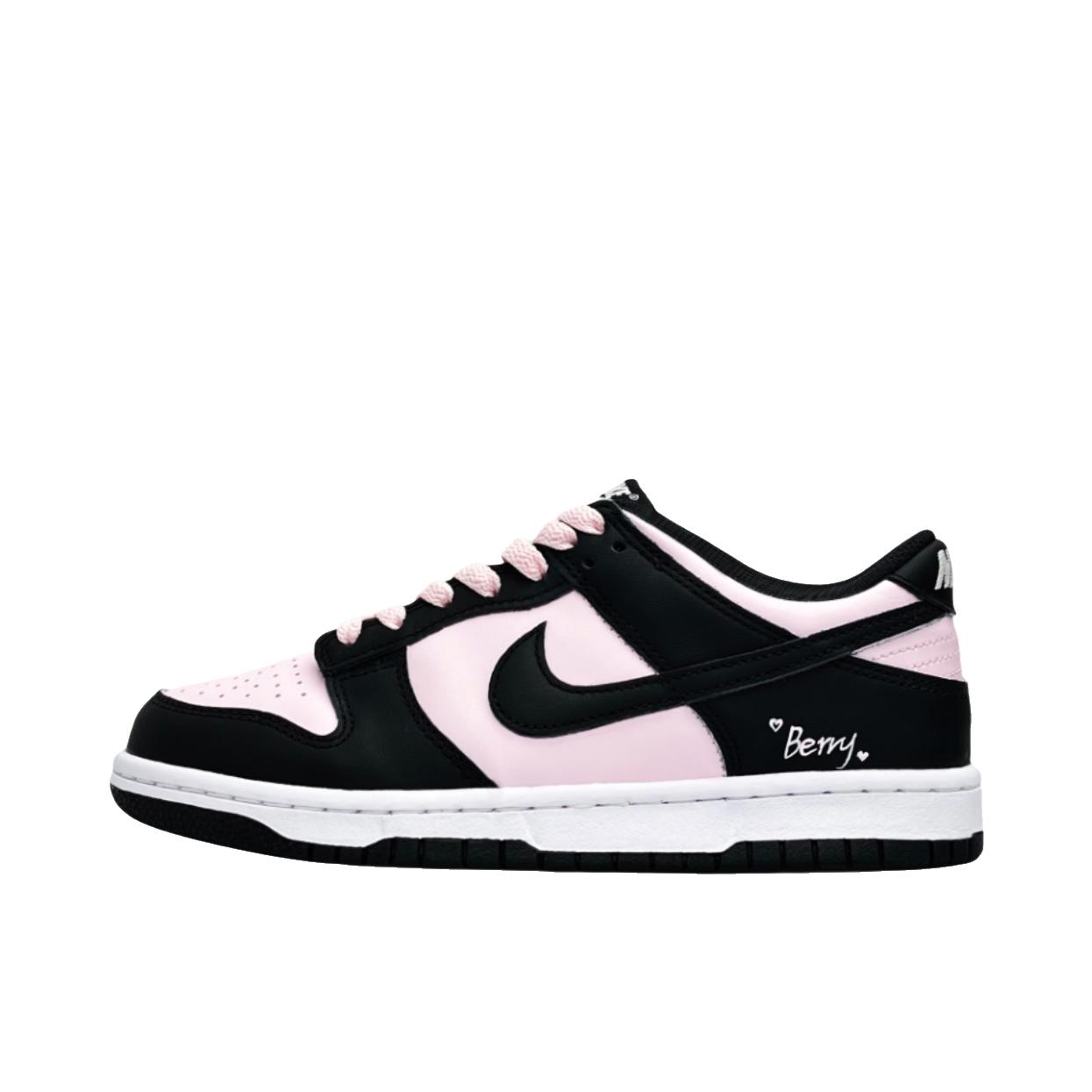 推荐商品：【定制球鞋】 Nike Dunk 板鞋 平跟系带防滑耐磨做旧高街简约百搭潮流复古美式 樱花白桃