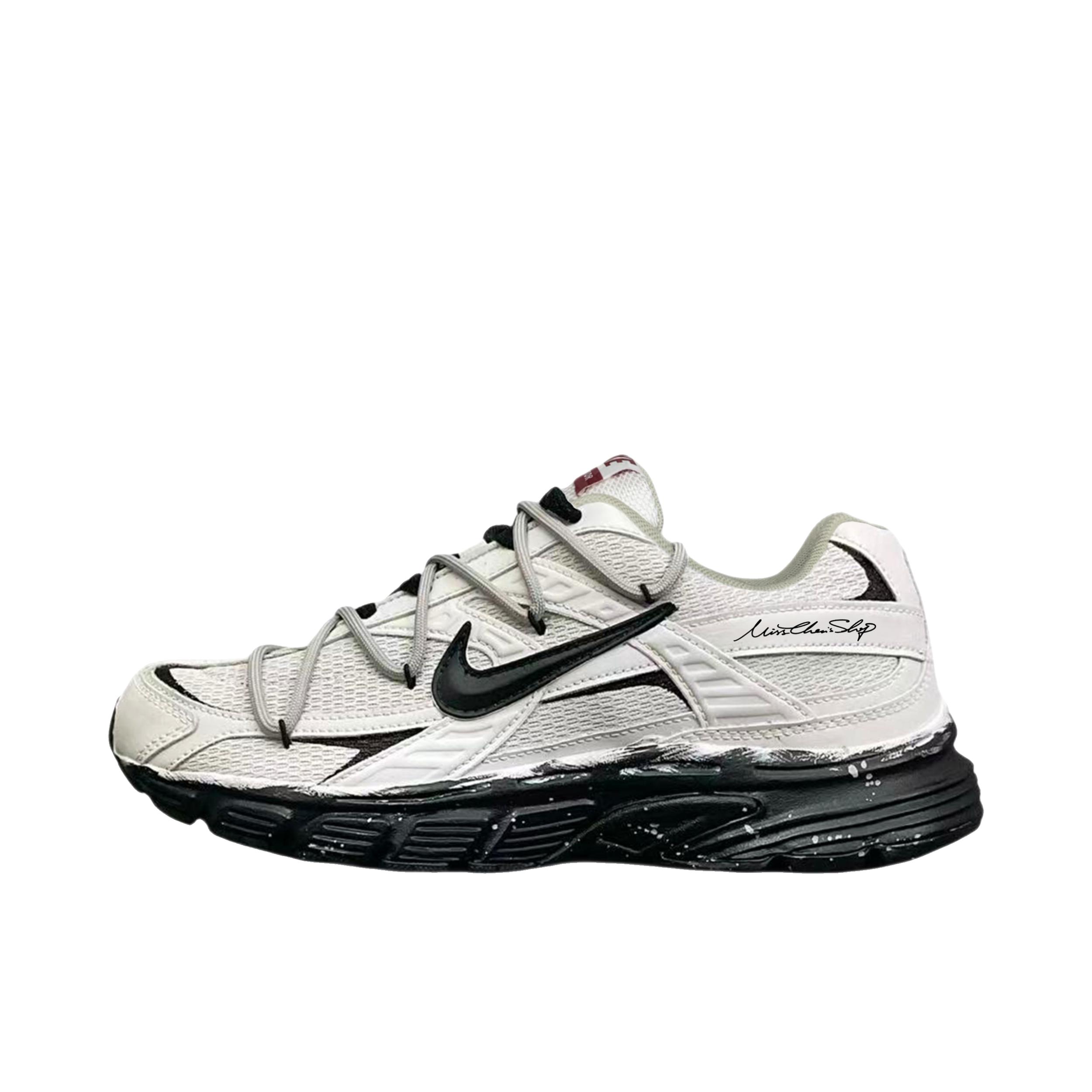 推荐商品：【定制球鞋】 Nike Initiator 跑鞋 做旧机能减震轻便网布透气防滑耐磨织物舒适支撑合成革休闲百搭 复古黑白色彩