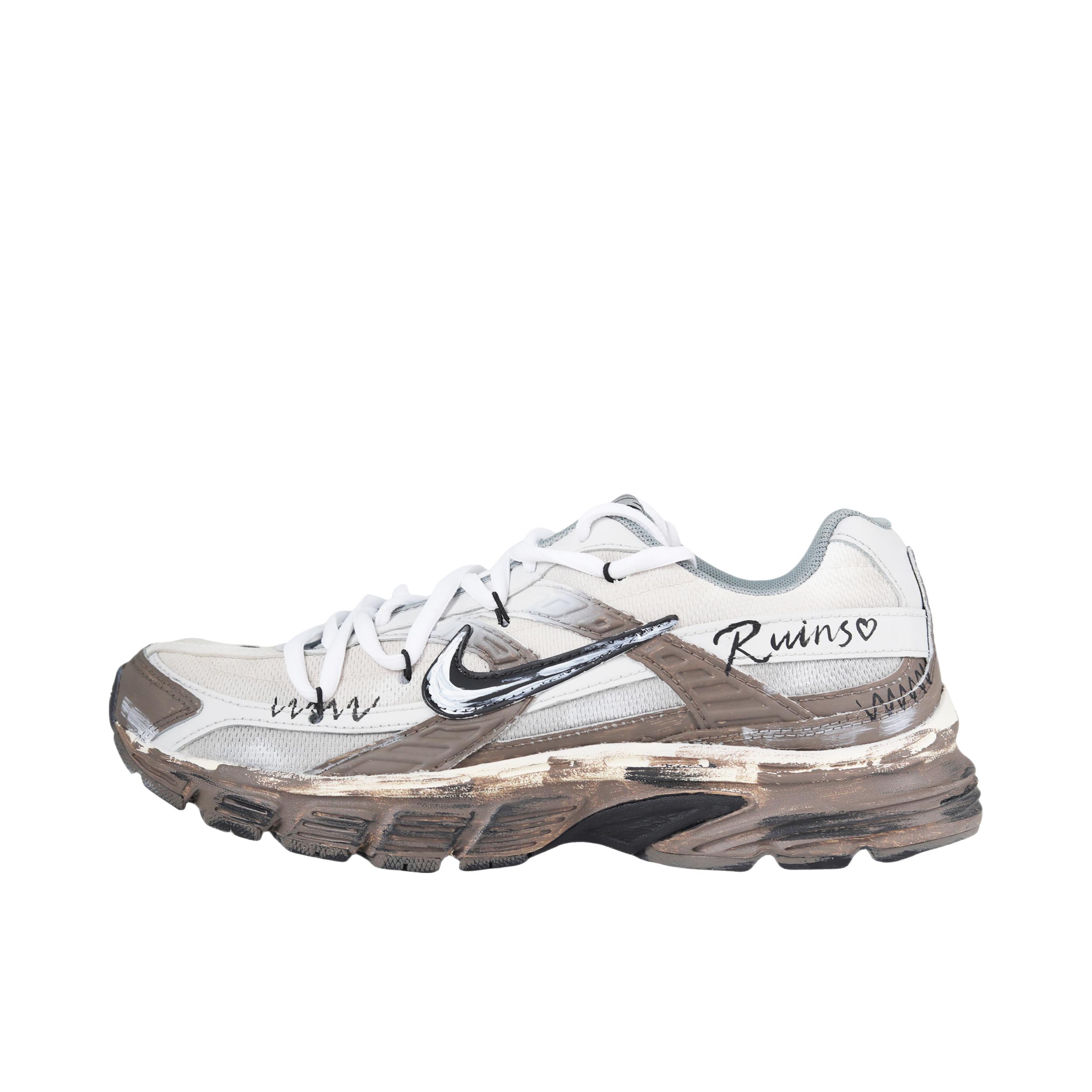 推荐商品：【定制球鞋】 Nike Initiator 跑鞋 做旧机能减震轻便网布透气防滑耐磨织物舒适支撑合成革休闲百搭 旧世纪情书
