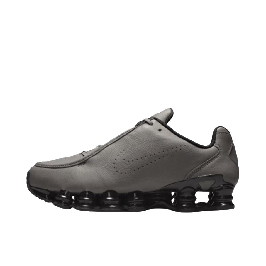 推荐商品：Nike Shox TL系列 SE 运动休闲鞋 日常透气支撑 灰色