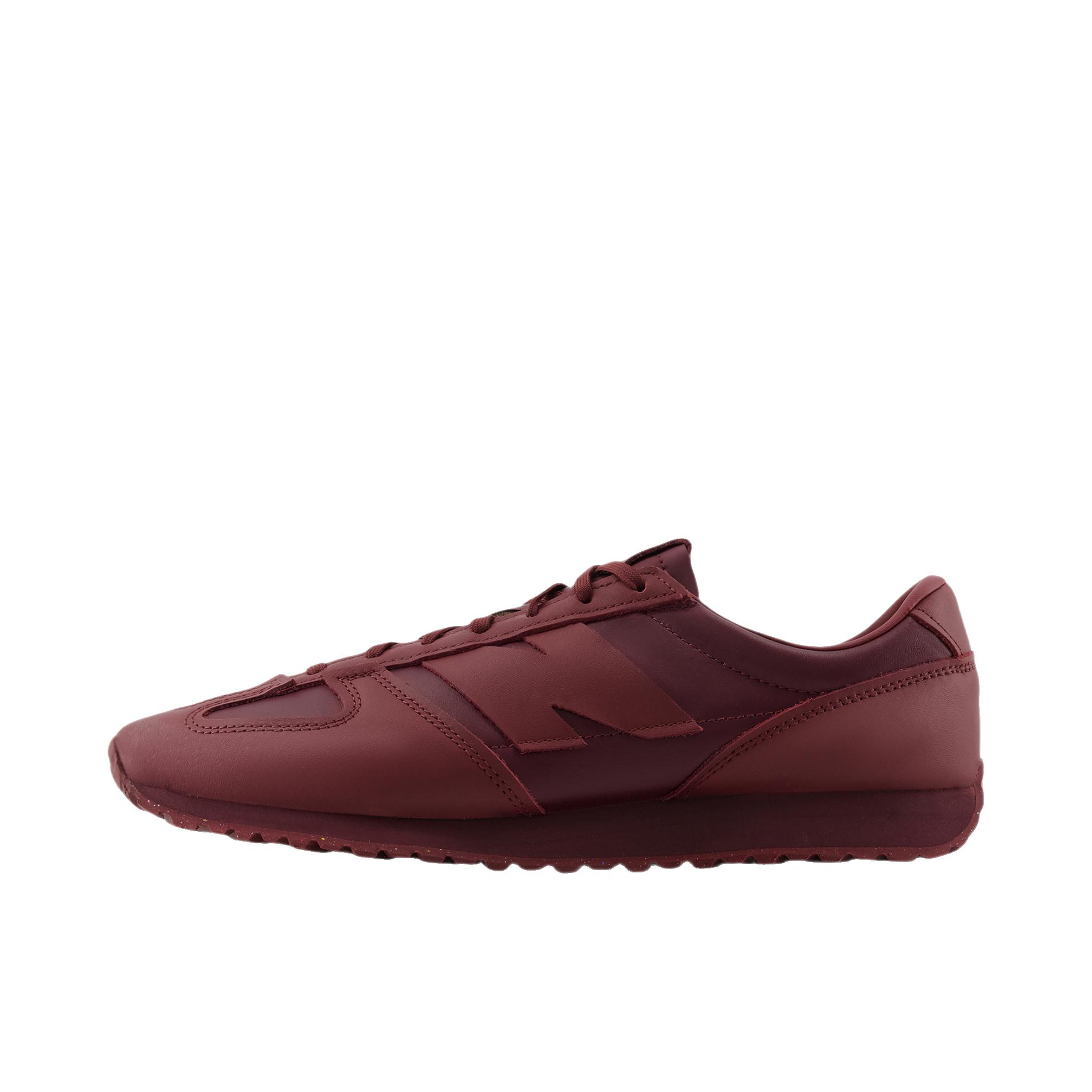 推荐商品：New Balance 471 跑鞋 复古薄底运动低帮贴合支撑 D宽/暗红色