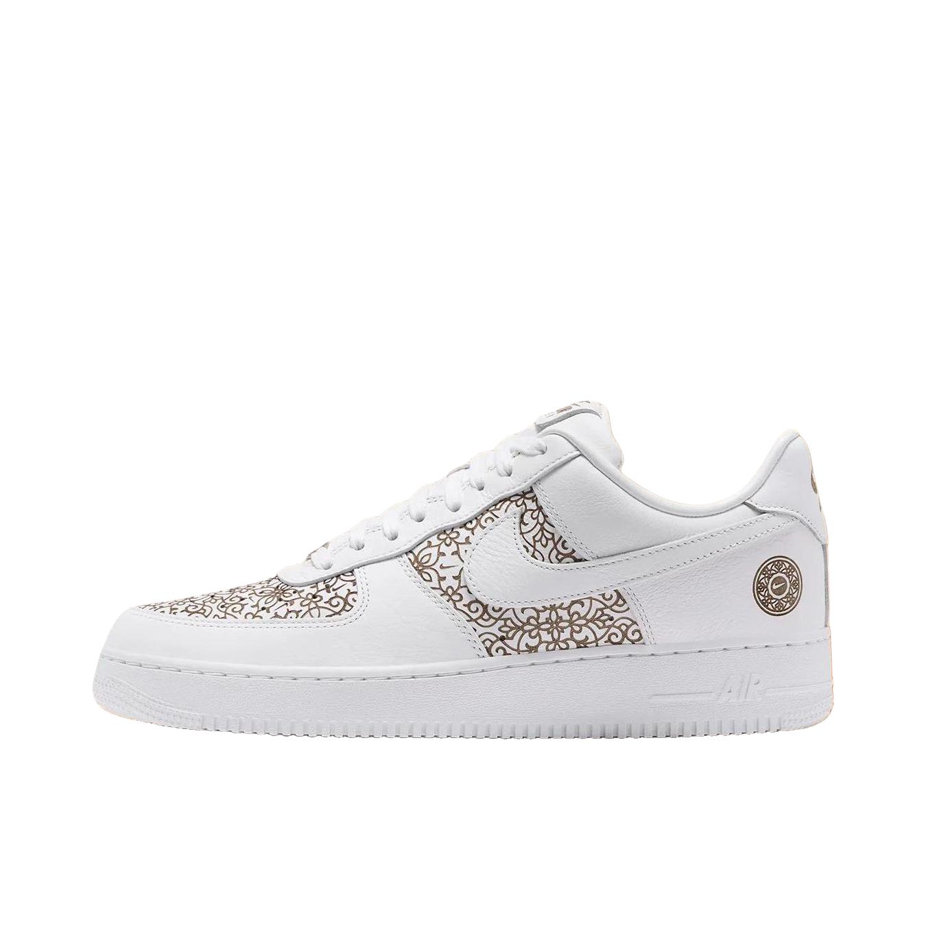 推荐商品：Nike Air Force 1 空军一号 板鞋 轻便舒适百搭耐磨防滑复古 白色/栗色