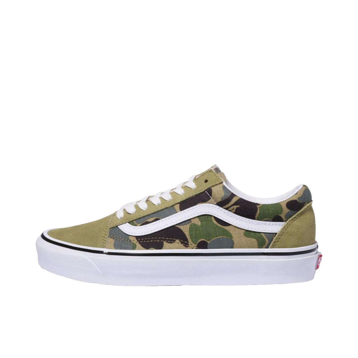 推荐商品：Vans/范斯 Old Skool 滑板鞋 板鞋 轻便防滑复古舒适经典 A BATHING APE联名/女款/迷彩/绿色