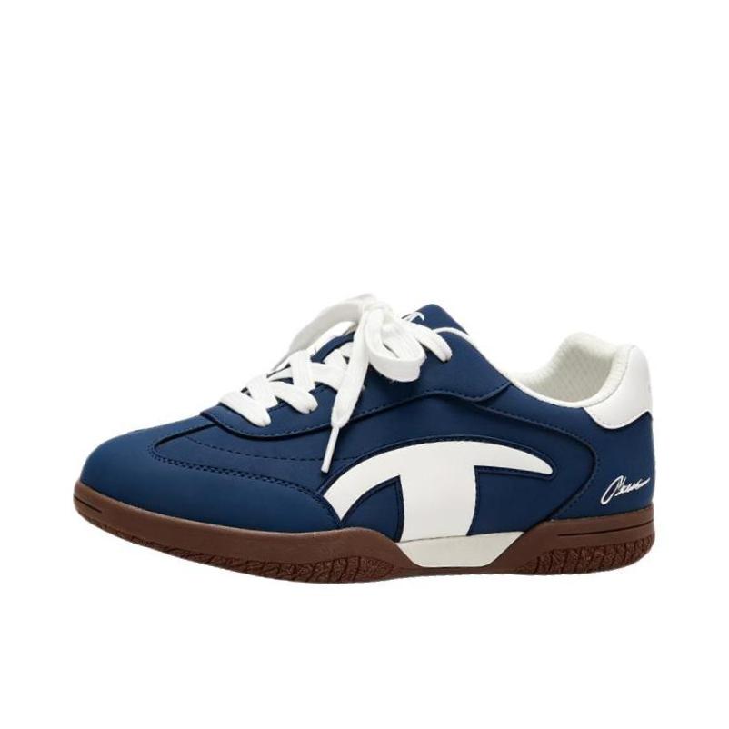 推荐商品：Champion/冠军 板鞋儿童 薄底休闲舒适 26FWT75 大童/领袖蓝