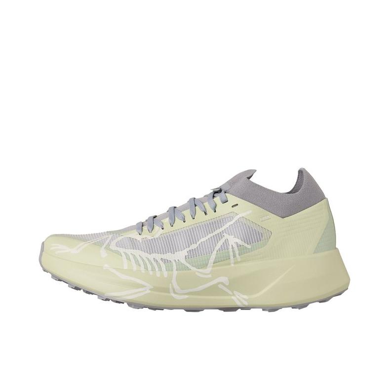 推荐商品：Arc'teryx 始祖鸟 SYLAN 2 跑鞋 越野舒适防滑耐磨 绿色/灰色