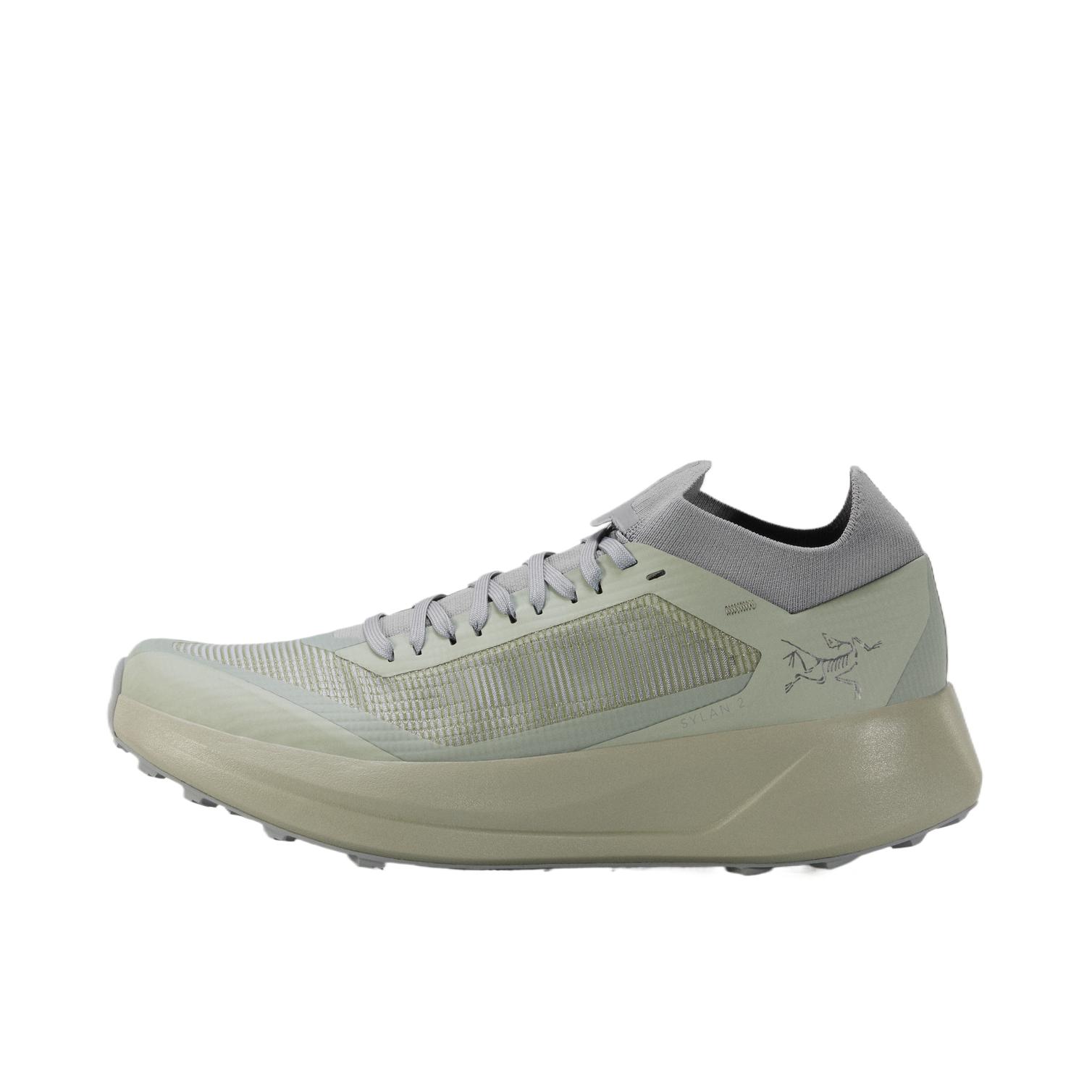 推荐商品：Arc'teryx 始祖鸟 SYLAN 2 跑鞋 越野舒适防滑耐磨 岩灰色/绿色