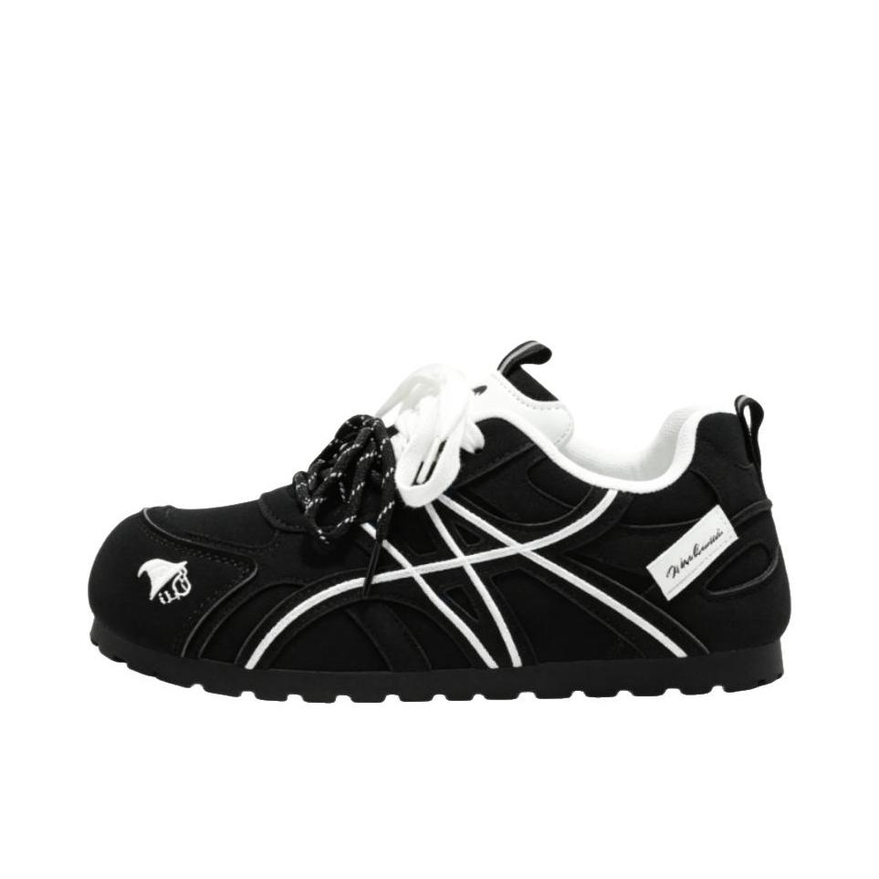 推荐商品：巫六七 运动休闲鞋 时尚舒适百搭 W028-LS 皮面/低帮/黑色
