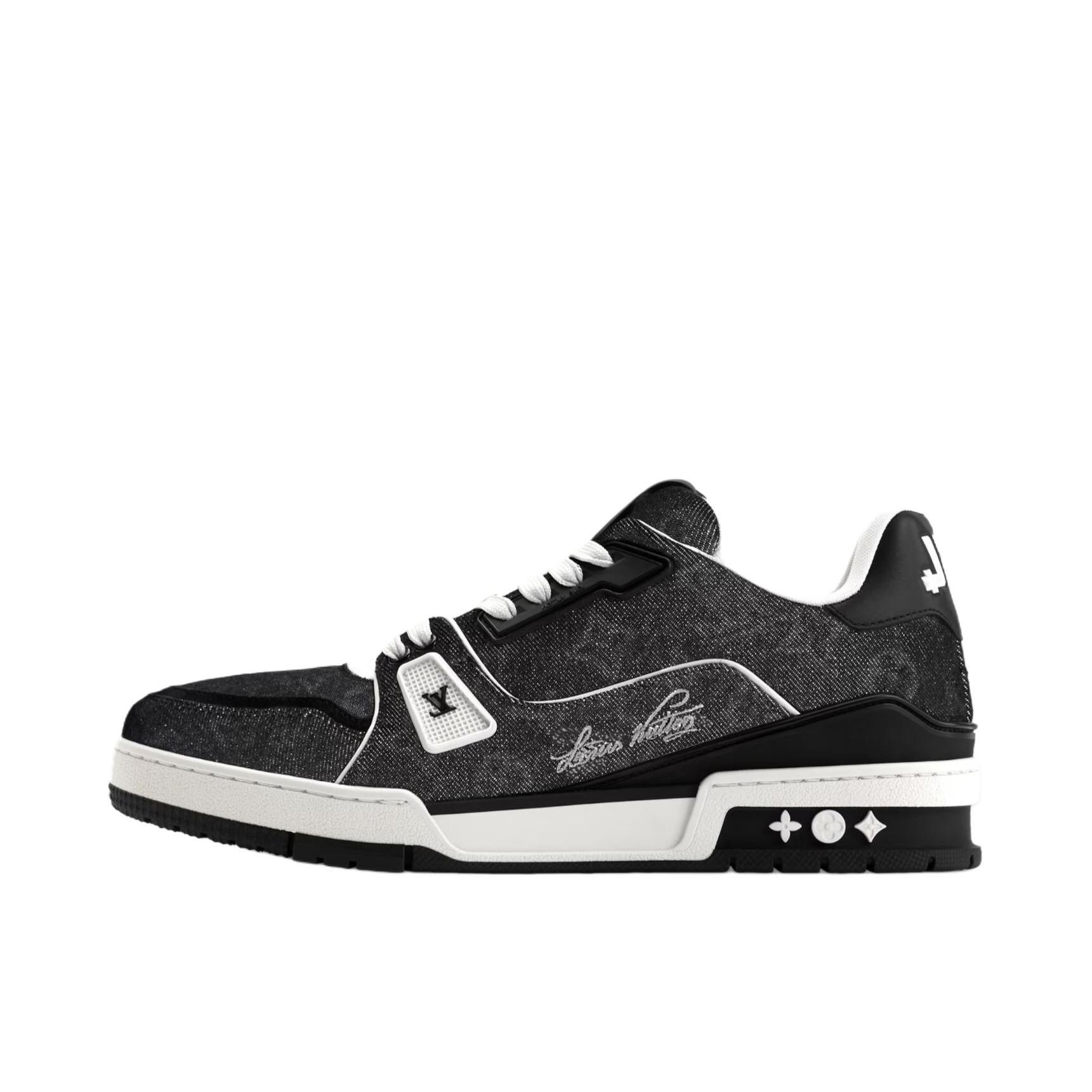推荐商品：Louis Vuitton/路易威登 Trainer Mng Ghost 板鞋 圆头系带 黑色/白色