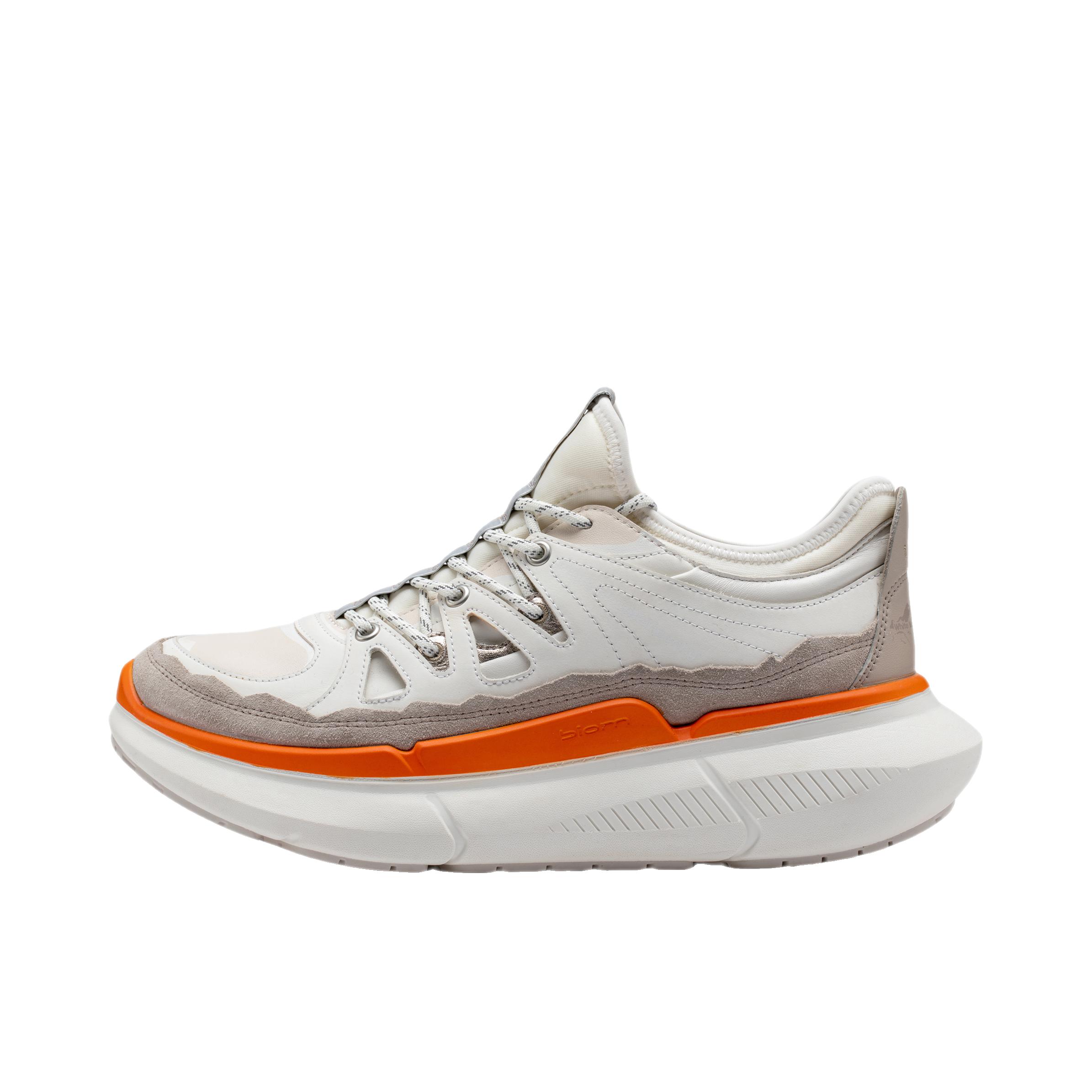 推荐商品：ECCO/爱步 BIOM 2.2 MAX 运动休闲鞋 缓震透气复古 White Mountaineering联名/女款/暖米棕/冰白色/白色 