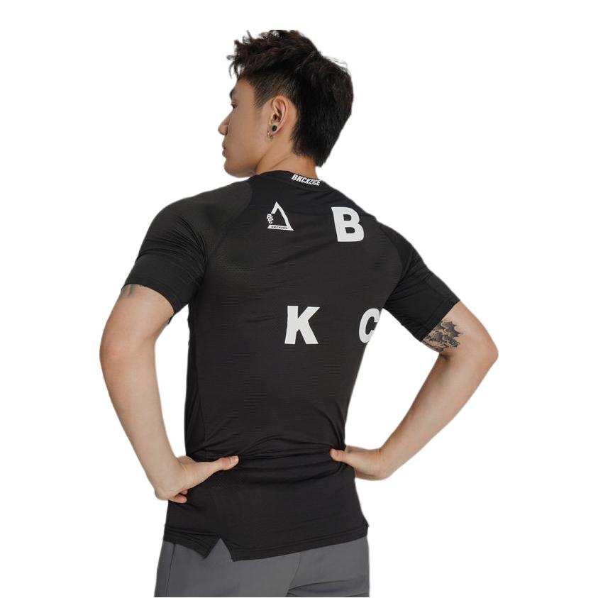 推荐商品：BKCXZICE 2026SS 速干高弹无缝套头短袖紧身衣 fcxvz 黑