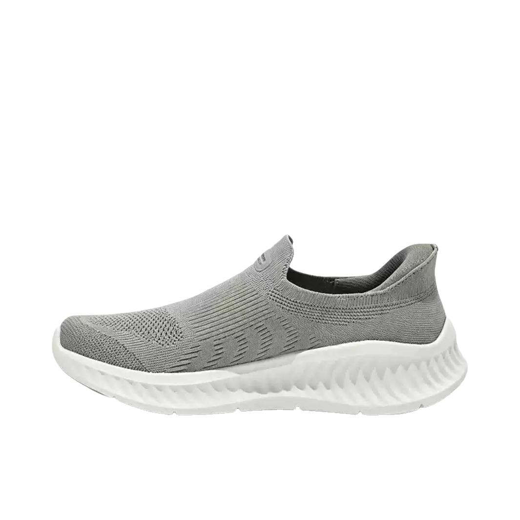 推荐商品：Skechers/斯凯奇 运动休闲鞋 舒适防滑耐磨 216877 灰色/白色
