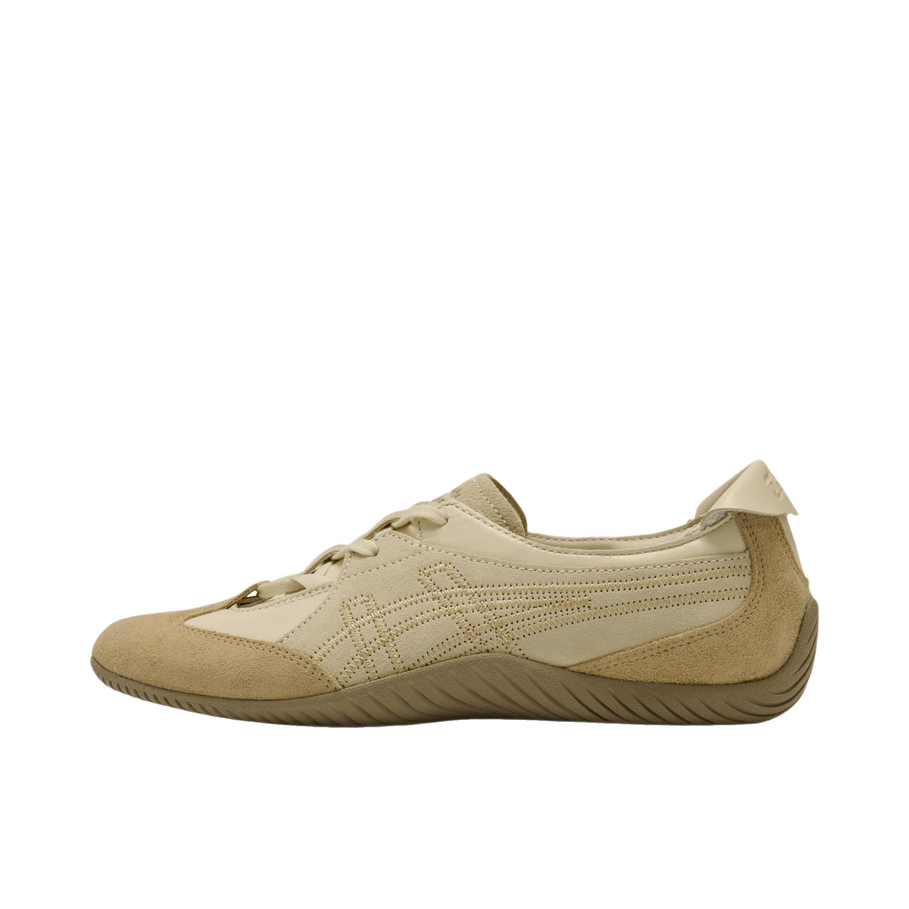 推荐商品：Onitsuka Tiger 鬼塚虎 TRAIRINA 运动休闲鞋 复古芭蕾德训青年 米色/驼色